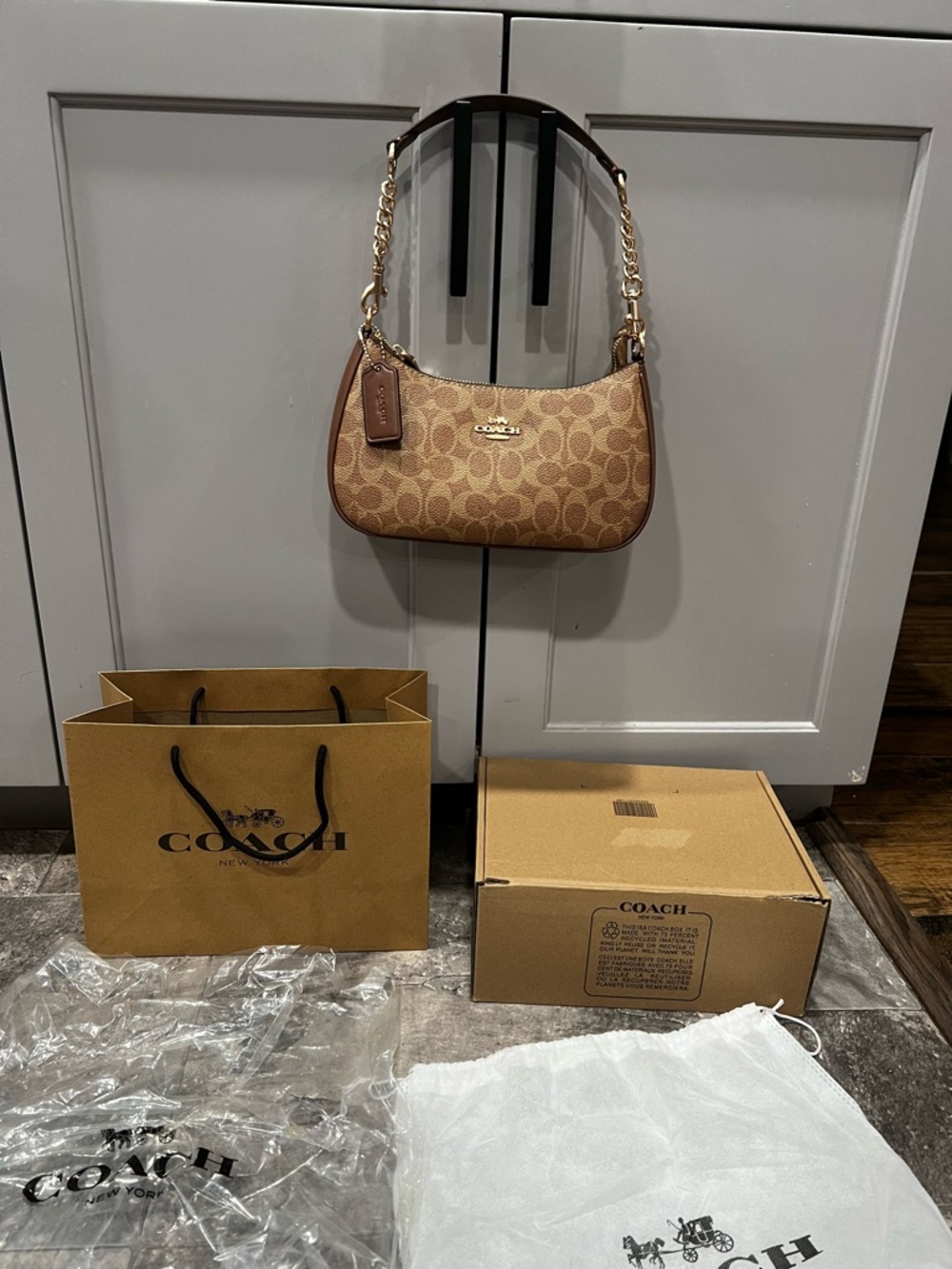 Coach Brown Teri Signature Crescent shoulder Bag with Gold Hardware - Picture 3 of 6